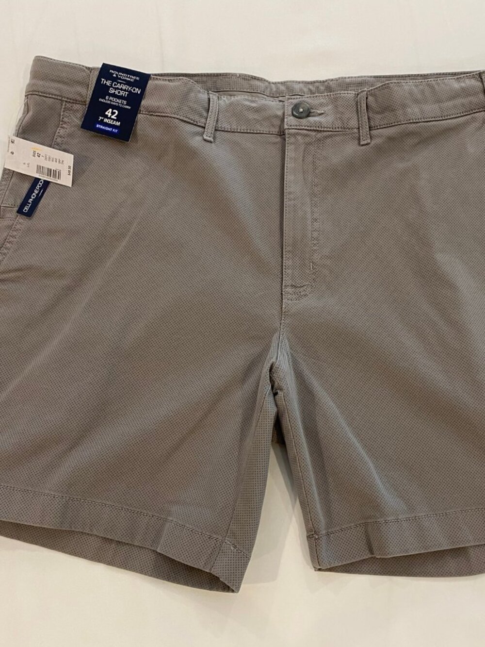 ROUNDTREE & YORKE Men's Carry-On Short NWT 42 x 7" Gray Cell & Security Pockets